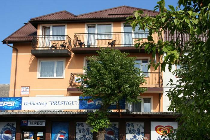 Ada - Pokoje Goscinne Łeba Buitenkant foto